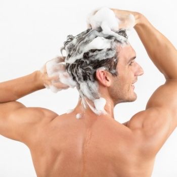 Lavare i capelli